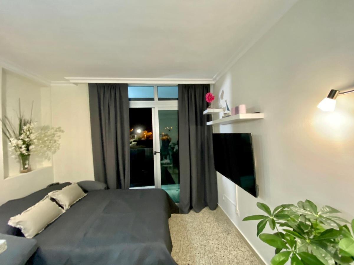 Hermoso Edificio Frente Al Mar Con Gran Terraza Y Hermosas Vistas Las Palmas de Gran Canaria Ngoại thất bức ảnh